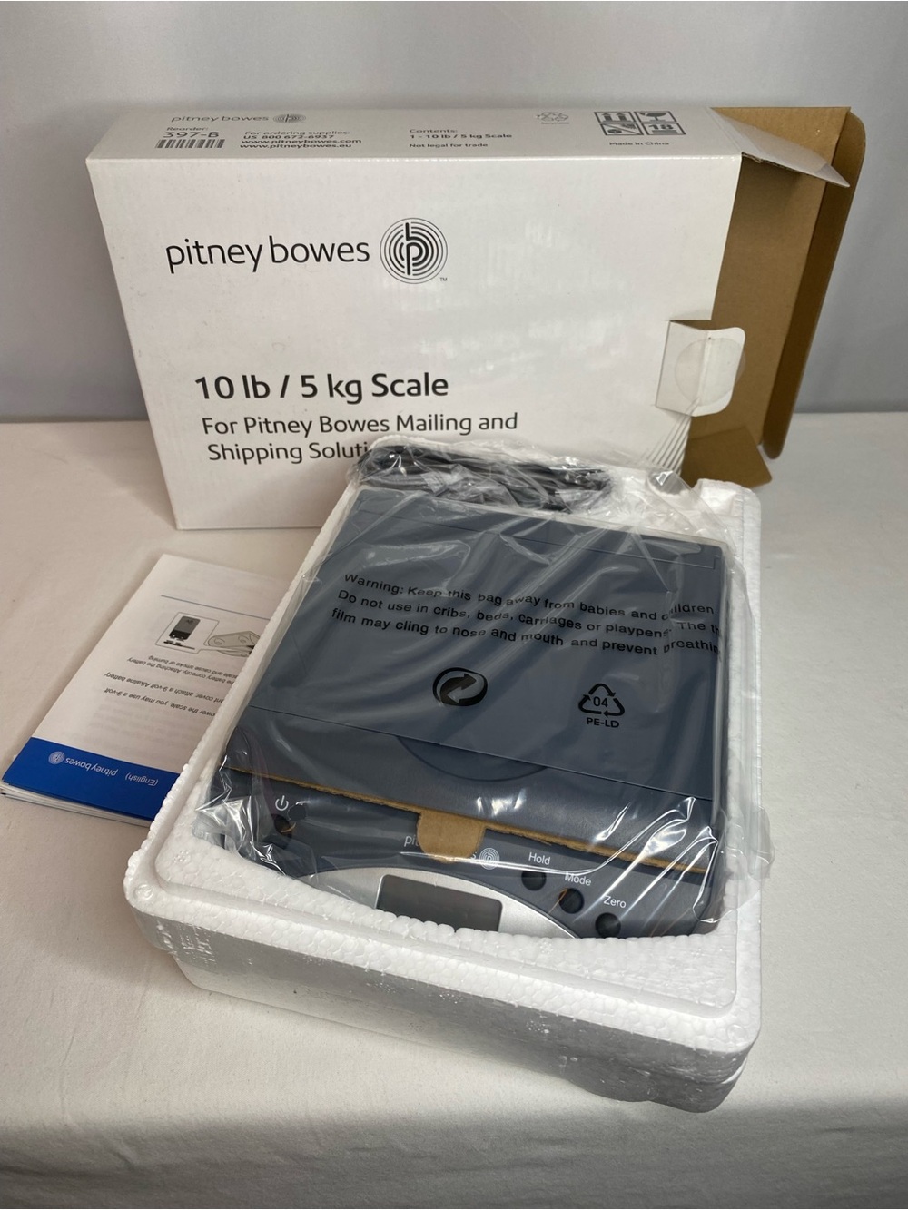 Pitney Bowes 10 lb / 5 kg Digital Shipping Scale - Gray